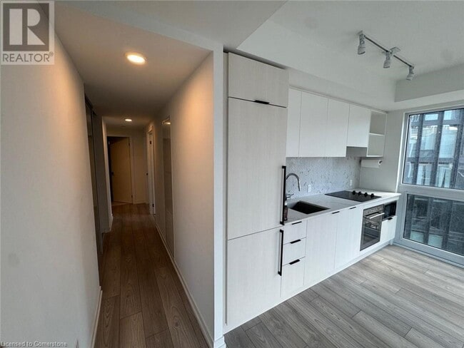 Building Photo - 82 Dalhousie St