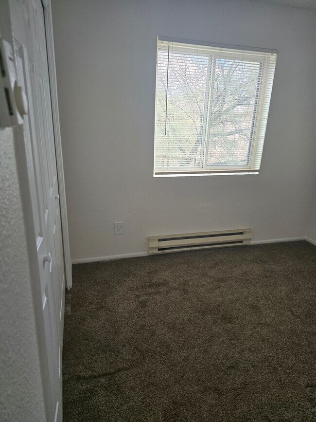 Foto del edificio - 932 N Belvedere Ave