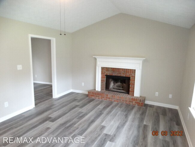 Building Photo - 3 br, 2 bath House - 5606 HWY. 81 EAST