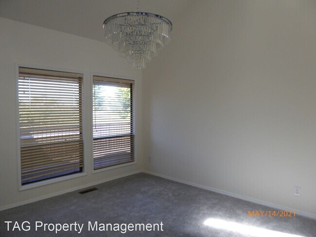 Foto del edificio - 4 br, 2.5 bath House - 5590 Highland Dr