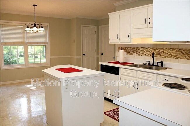 Foto del edificio - 861 Windward Rd
