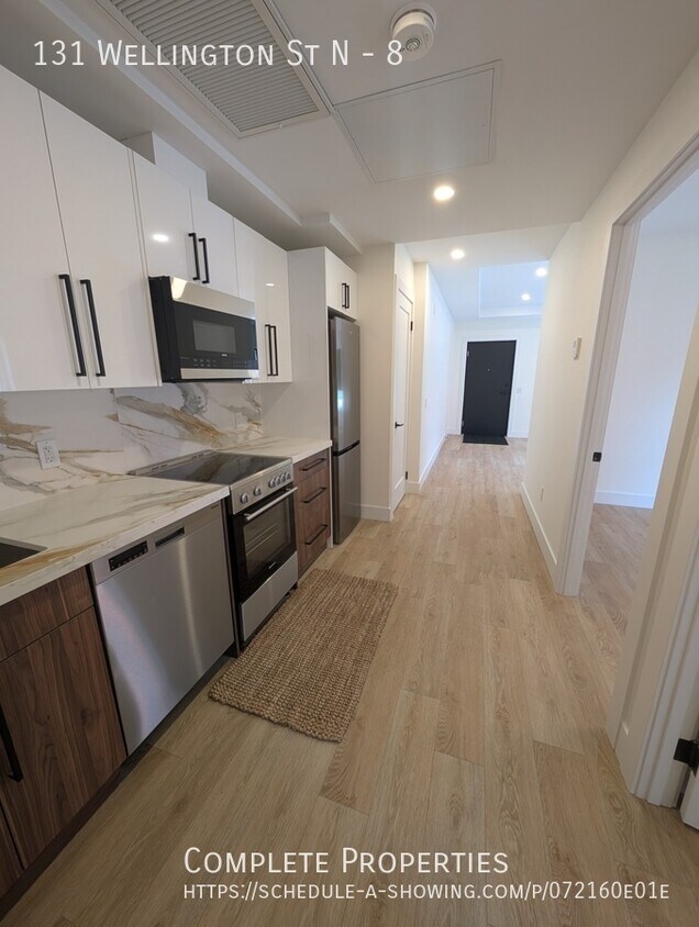 Photo principale - Main Floor + 1 Bedroom + No Stairs + Priva...