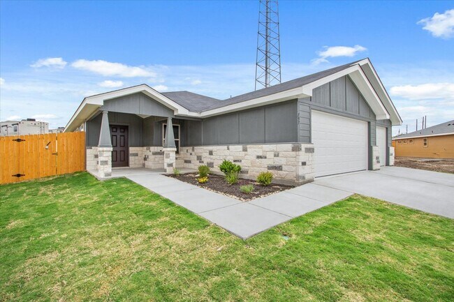 Building Photo - 797 Freedom Cir