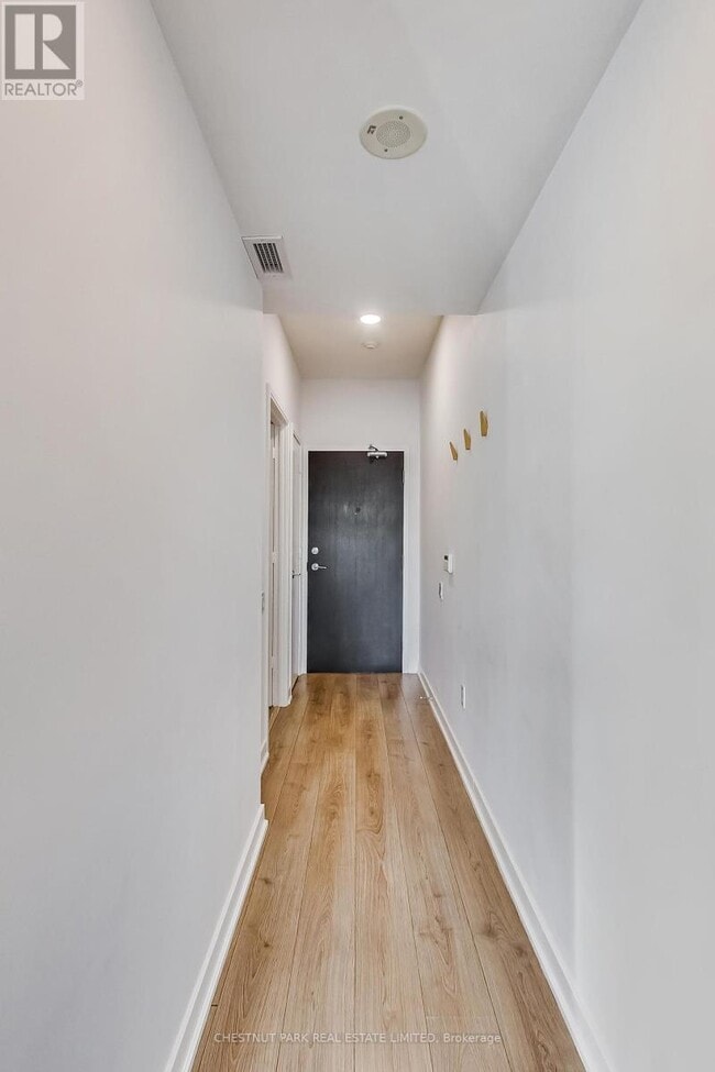 Photo du bâtiment - 775-1775 King St W