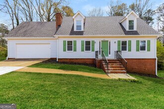 Building Photo - 1616 Quail Run SW