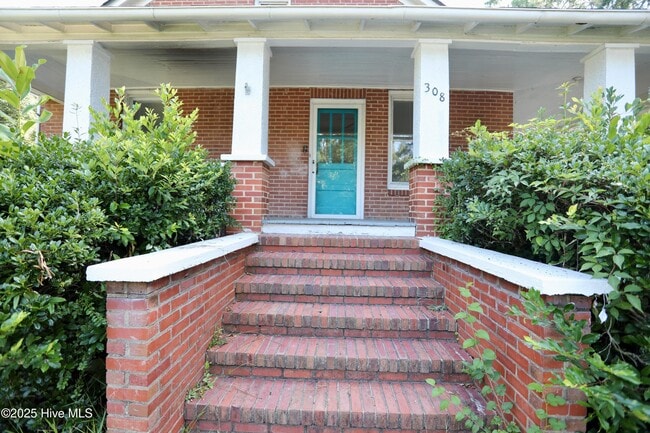 Foto del edificio - 308 Summit St