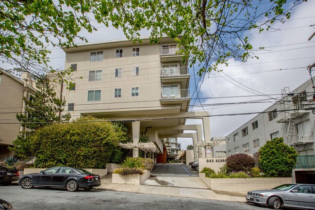 Foto del edificio - 642 Alvarado St