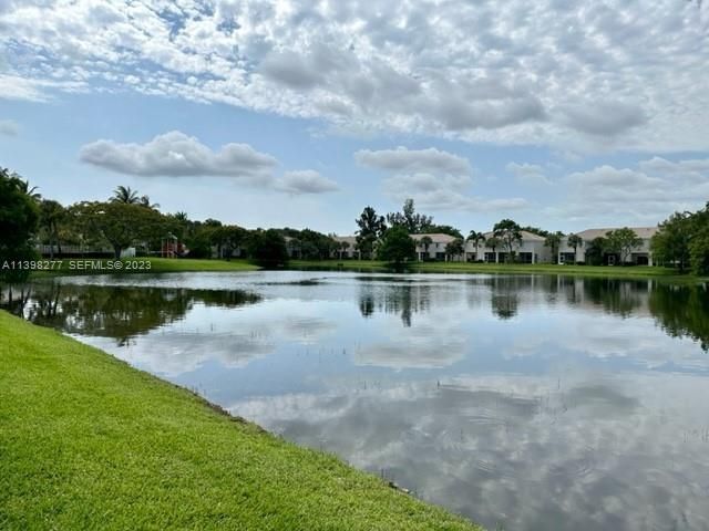 Foto del edificio - 5191 Palmbrooke Cir