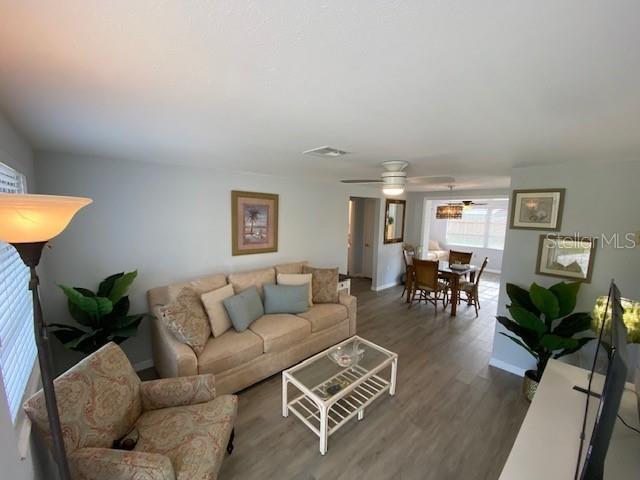 Foto del edificio - 51 Euclid Ave