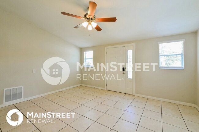 Foto del edificio - 703 Osceola Dr