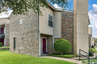 Building Photo - 4748 Old Bent Tree Ln