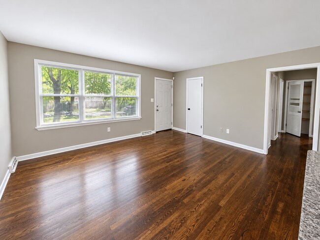 Foto del edificio - 6912 Laurel Ave