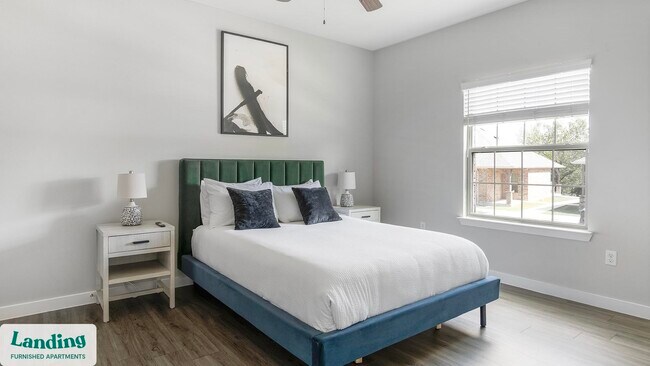 Foto del edificio - 8200 Clarksprings Dr