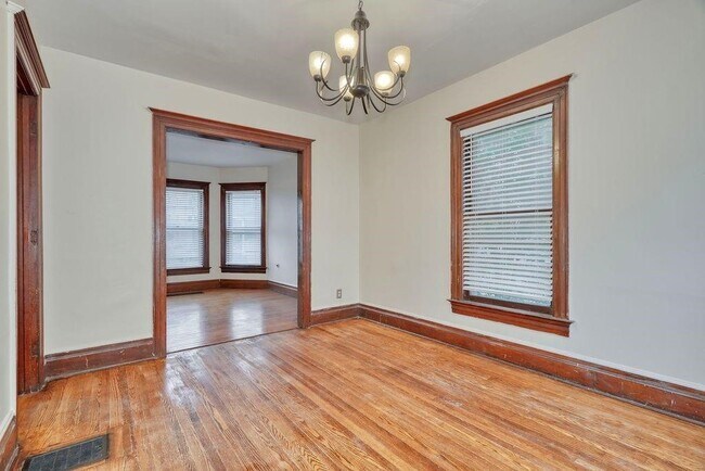 Foto del edificio - 371 Alexander St