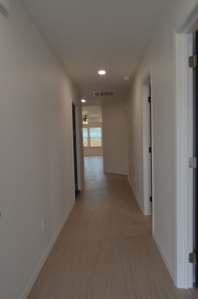 Foto del edificio - 1438 Walker Pl Blvd