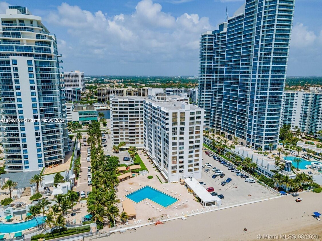 Foto principal - 3505 S Ocean Dr