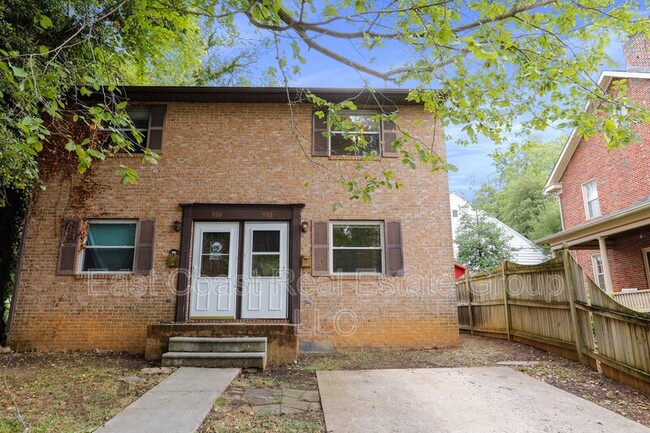 Building Photo - 552 Virginia Ave