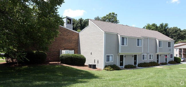 Building Photo - Ridgewood Apartments