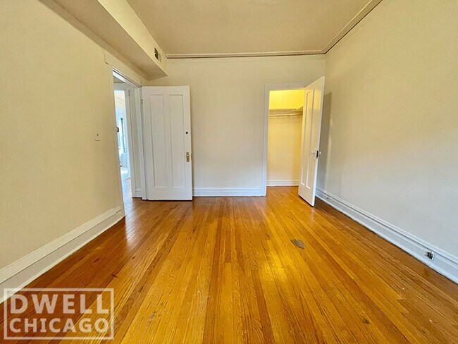 Foto del edificio - 2510 N Kedzie Blvd