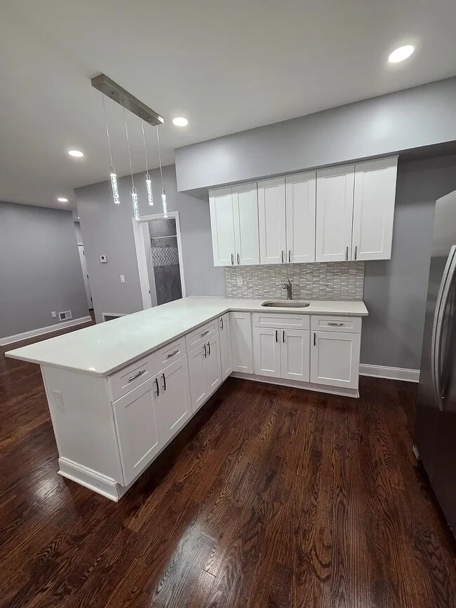 Foto del edificio - 241 16th Ave