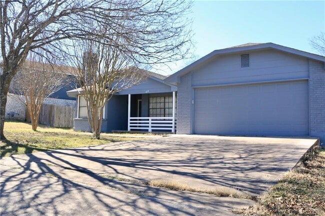 Building Photo - 408 Sage Boot Dr