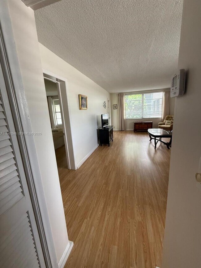 Foto del edificio - 4025 N Federal Hwy