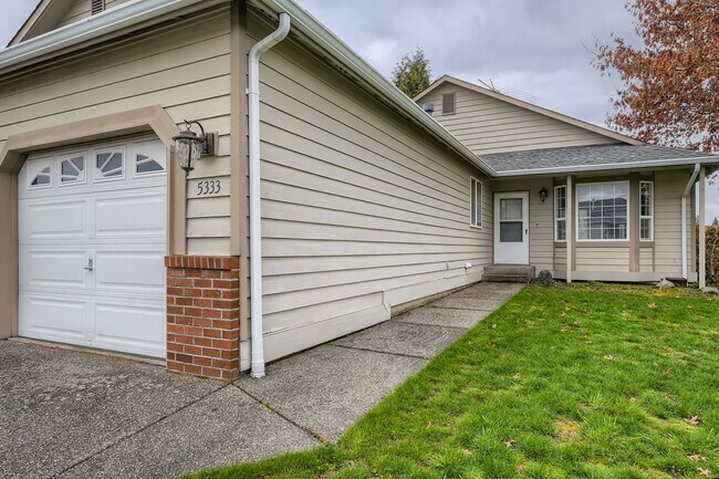 Foto del edificio - Stunning 3 Bed 2 Bath Marysville Rambler -...