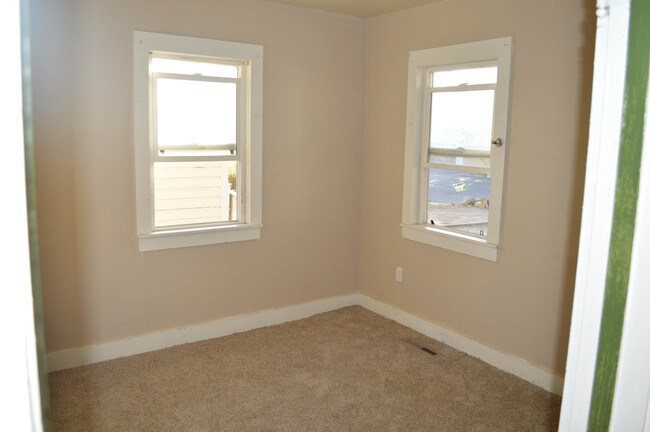 Foto del edificio - 484 NW 1st St
