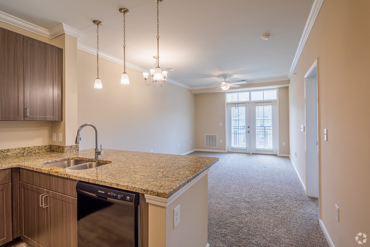 Kendall - 1 habitación, 1 baño, cocina/sala de estar - Cambridge Square Apartments