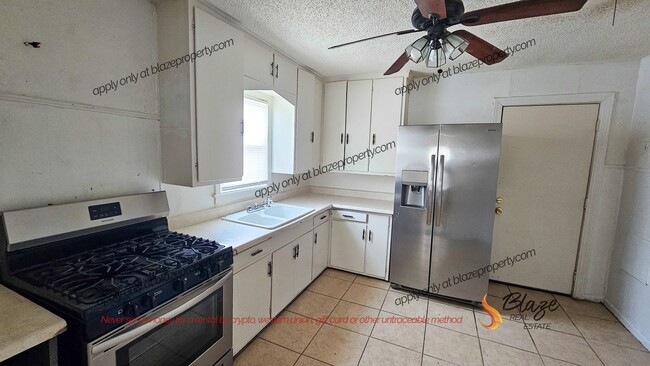 Foto del edificio - 2 Bedroom home for lease