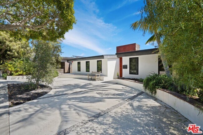 Foto del edificio - 1812 Navy St