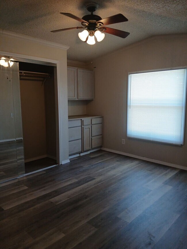 Foto del edificio - Charming and comfort in this 2-bedroom, 2-bath home