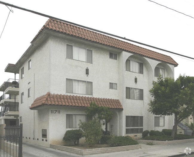 Building Photo - 11711 Gale Ave