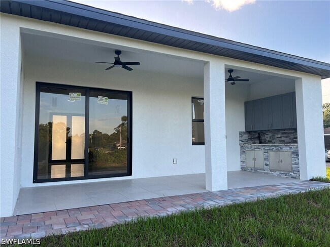 Foto del edificio - 813 Aiken Ave