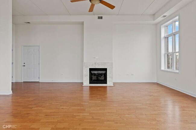 Foto del edificio - 2622 W Diversey Ave