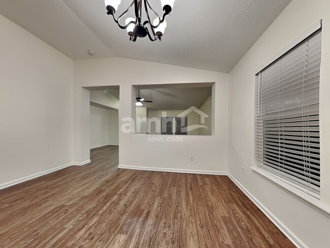 Building Photo - 76083 Deerwood Dr