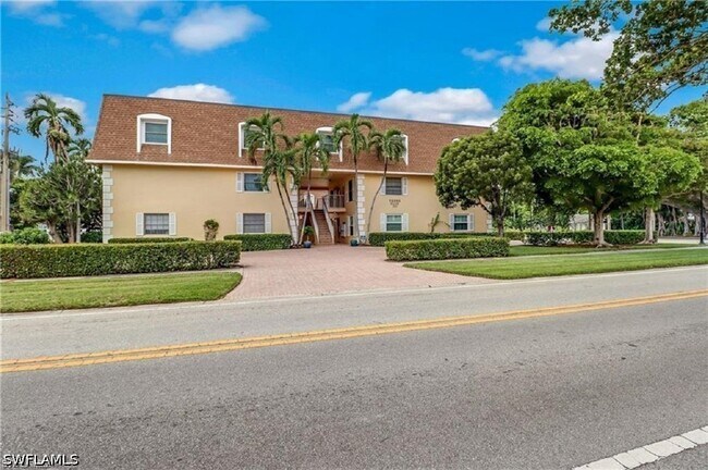 Foto del edificio - 1222 Gordon Dr