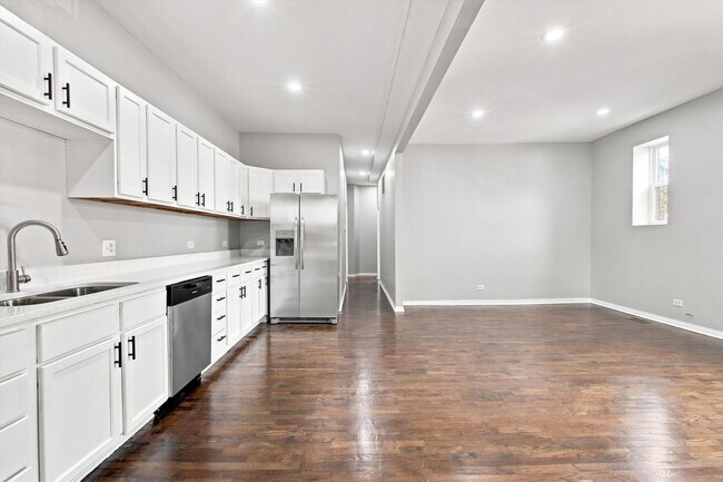 Foto del edificio - 6401 S Maryland Ave