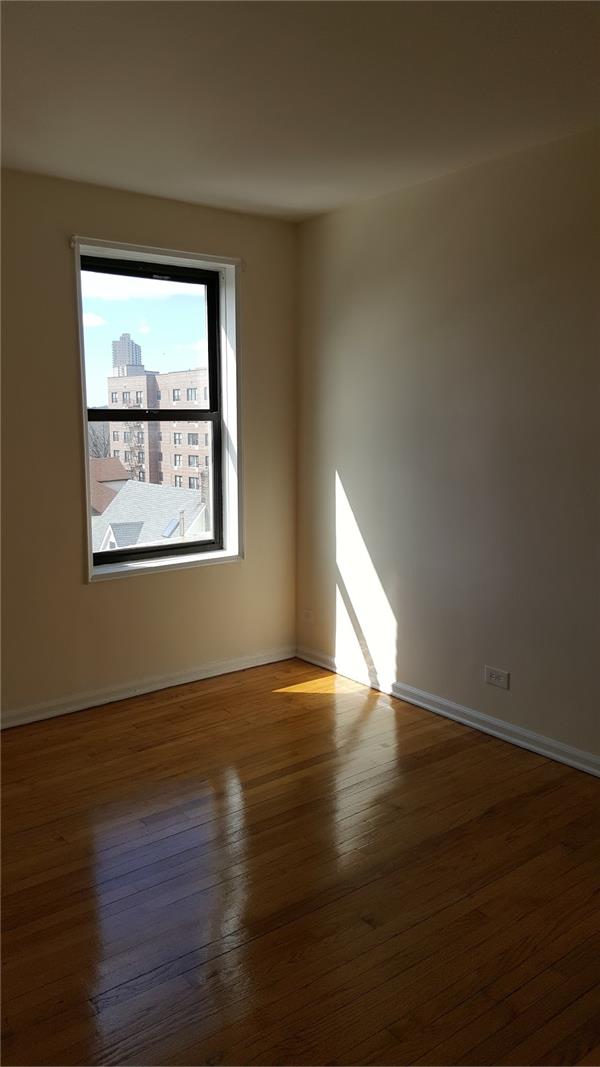 Building Photo - 500 W 235th St