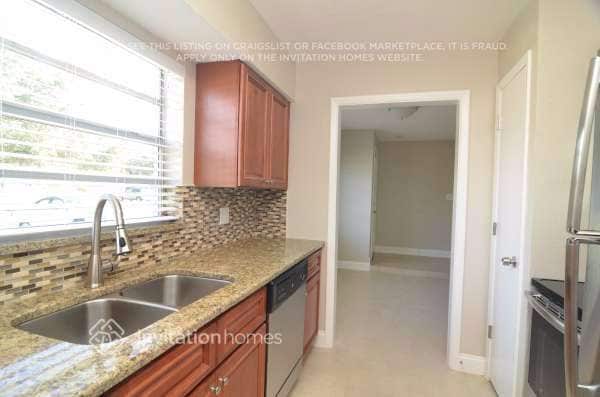 Building Photo - 5747 6th St S