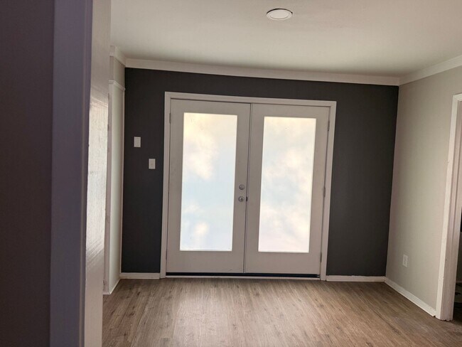 Foto del edificio - 8706 Elbert Cir