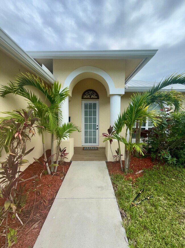 Foto del edificio - 12094 Citrus Grove Blvd