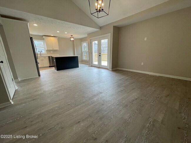 Foto del edificio - 7308 Buffington Ct