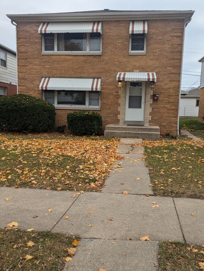 Building Photo - 4370 N 28th St