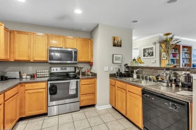 Foto del edificio - Wonderful updated 2 bedroom 2 bath condo o...