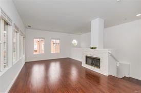 Building Photo - 32 Carnation
