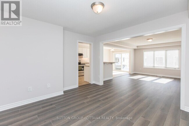 Photo du bâtiment - 3074 Freshwater Way