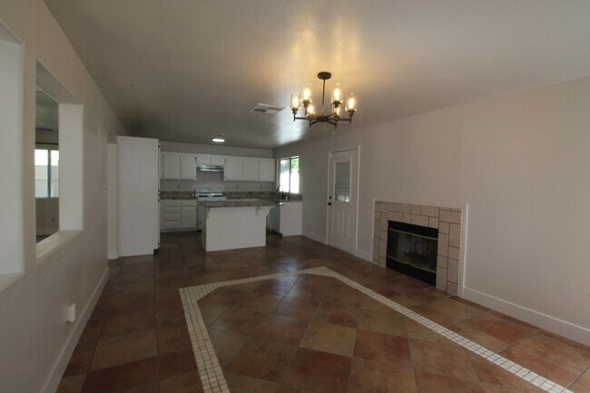 Foto del edificio - 9405 Salinger St
