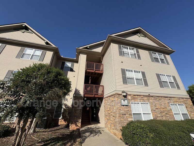 Photo - 201 Harts Cove Way