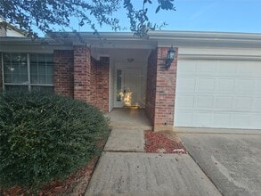 Building Photo - 23506 Hidden Maple Dr